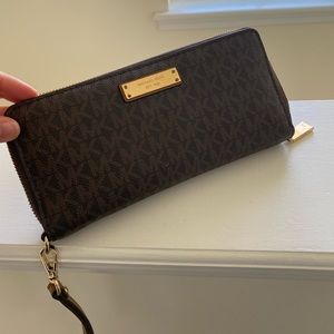 Michael Kors wallet